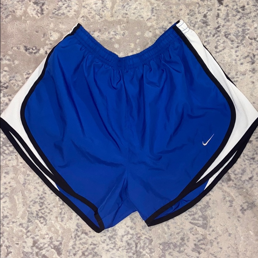 NIKE SHORTS!!!